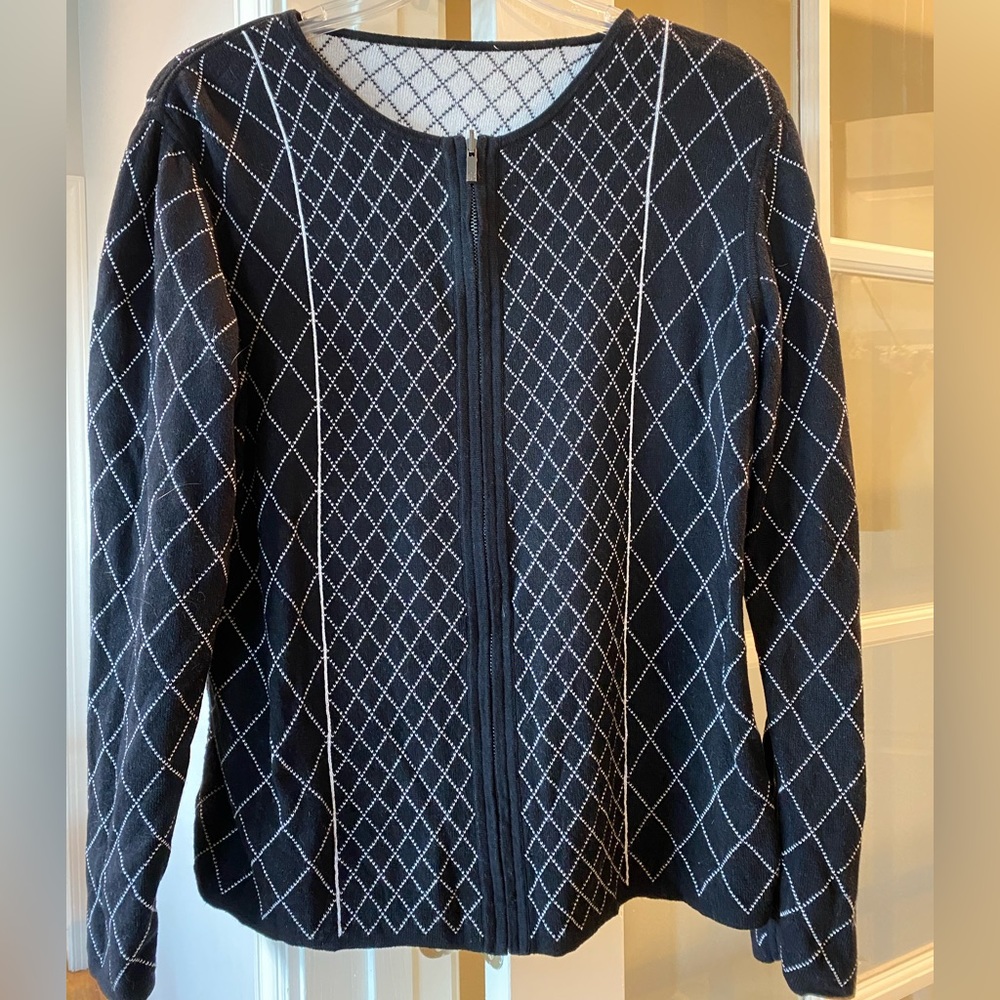 Black & White Print Long Sleeve Reversible Cardigan Zip Front Size Medium